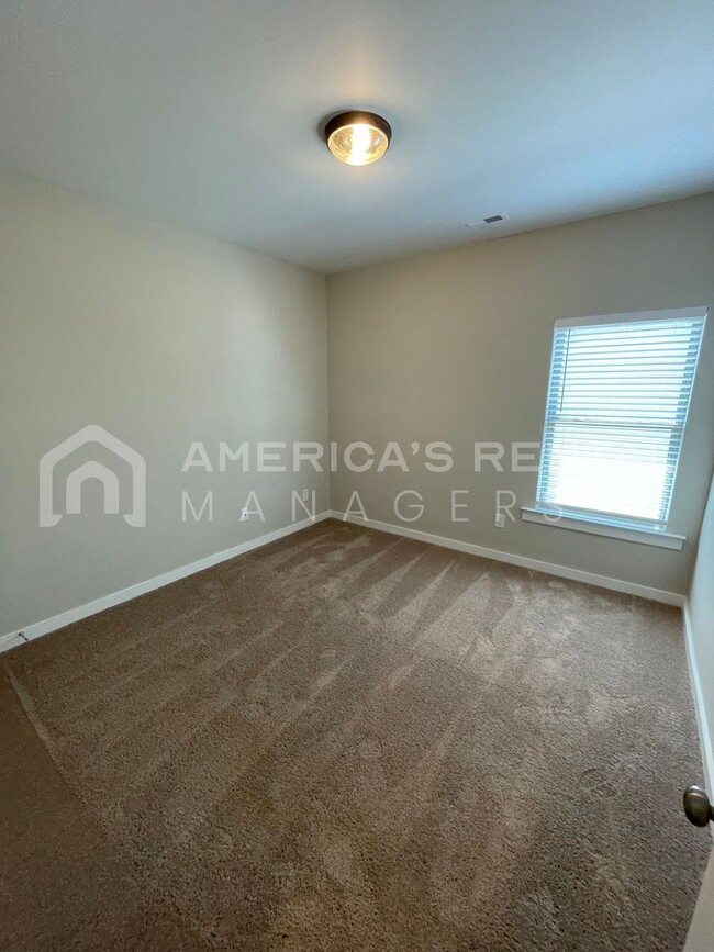 Building Photo - New Construction Home for Rent in Cullman,...