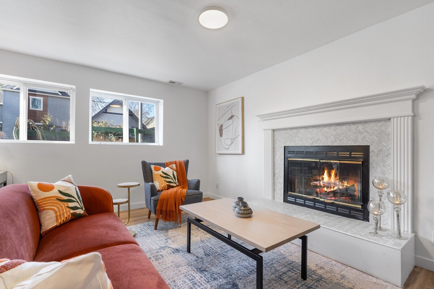 Building Photo - 705 24th Ave