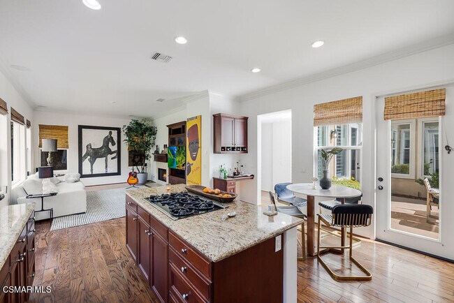 Building Photo - 6103 Deerhill Rd