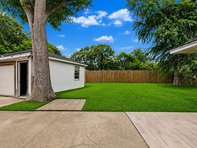 Building Photo - 6226 Reamer St