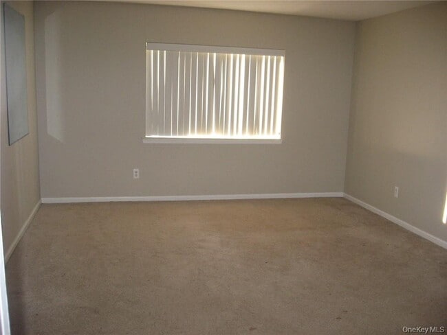 Building Photo - 609 Kennedy Dr