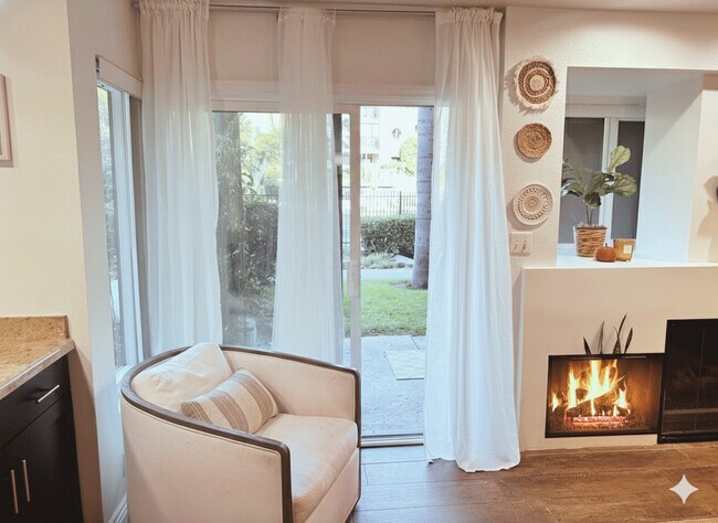 Building Photo - 4010 Layang Layang Cir