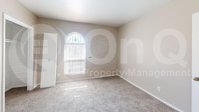 Building Photo - 1826 W Dominy Rd