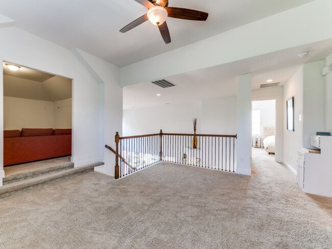 Building Photo - This home is a must see!!