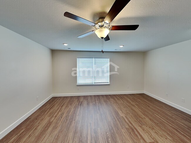 Building Photo - 2367 E Wild Horse Way