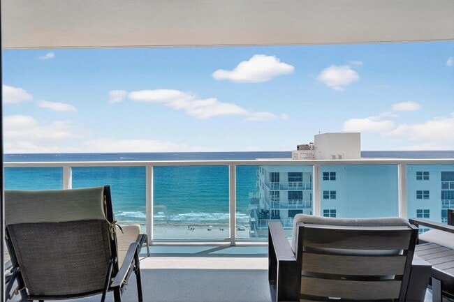 Building Photo - 801 Briny Ave