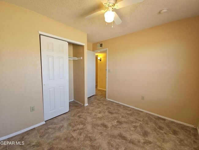 Building Photo - 3700 Devore Ct