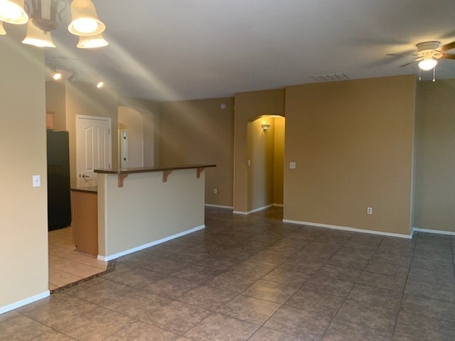 Building Photo - For Rent