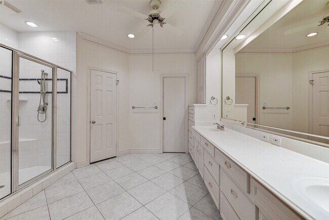 Building Photo - 5502 Fountainbridge Ln