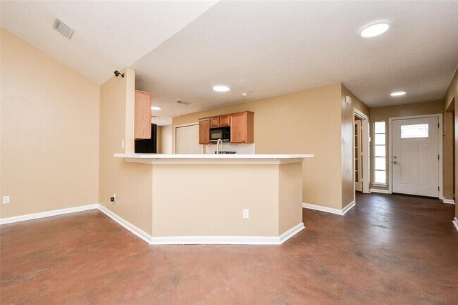 Building Photo - 22823 Williamschase Dr