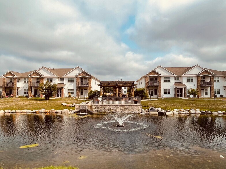 Grayhawk Apartments 2834 Talon Dr Ames IA 50010 Apartment Finder