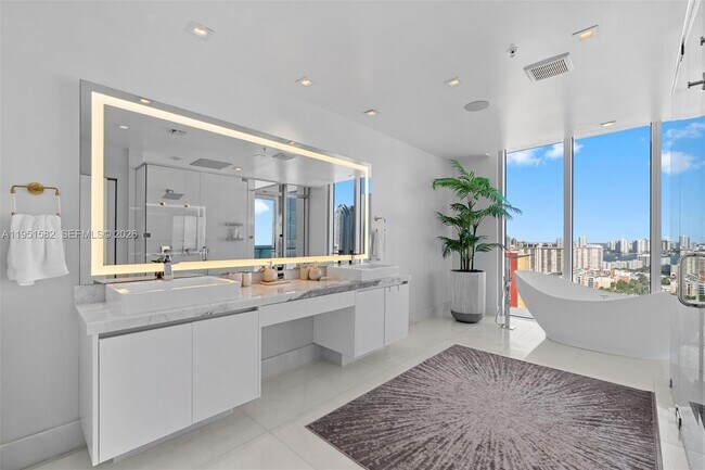 Building Photo - 330 Sunny Isles Blvd