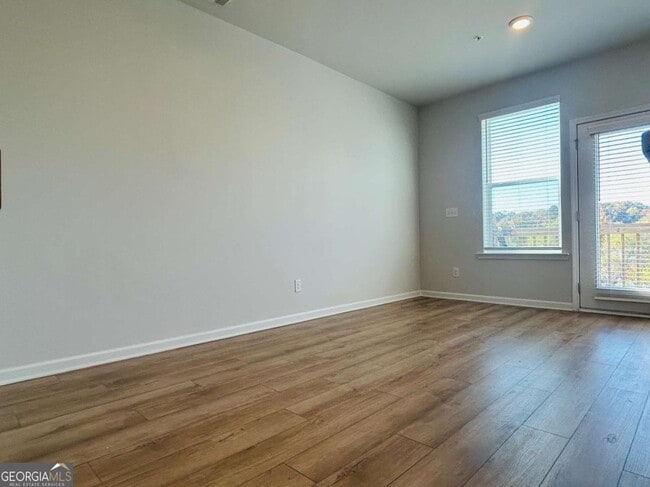 Building Photo - 140 Reese St