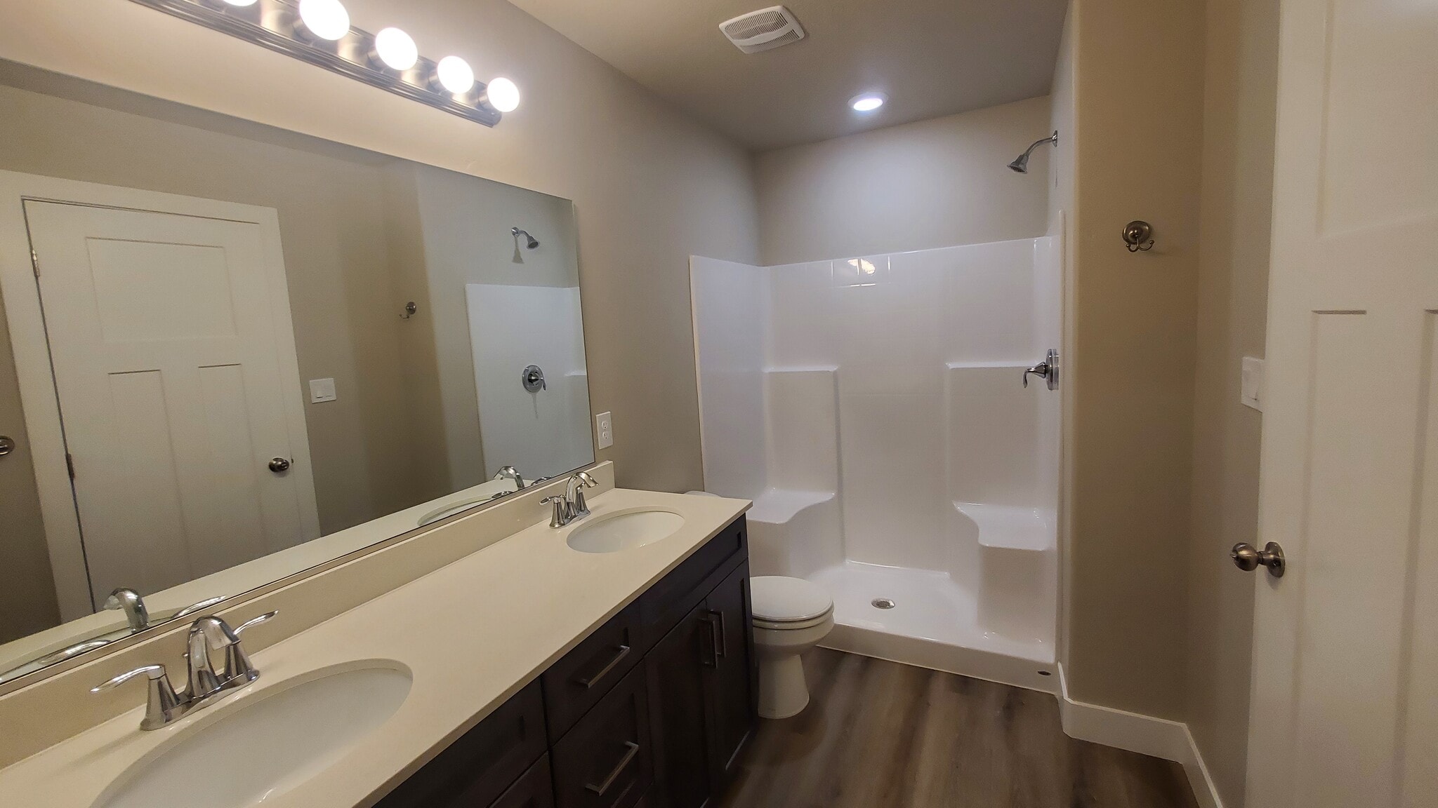 Master Bathroom - 3154 W 1650 N