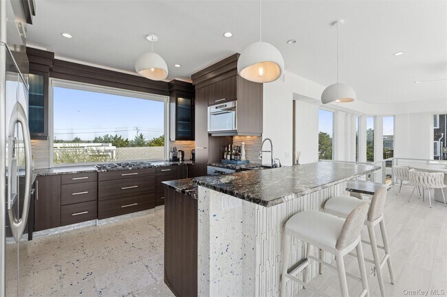 Building Photo - 413B Dune Rd