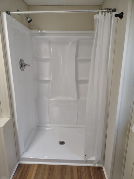 New 48" shower Master Bath - 13 Ez Ln
