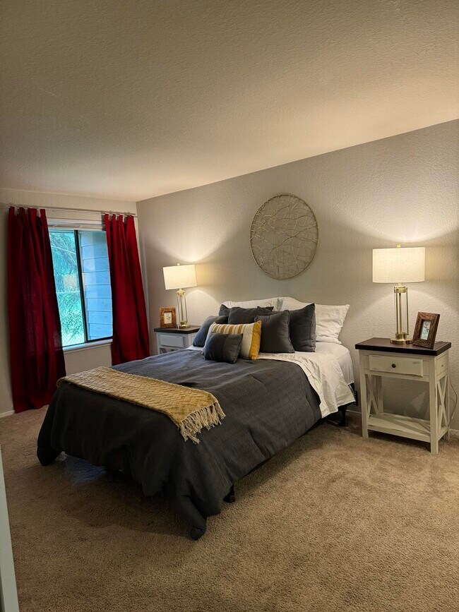 Building Photo - 8407 18th Ave W