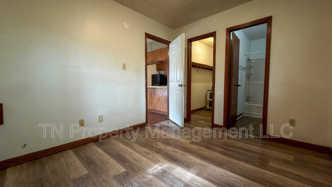 Building Photo - 206 Rue Royale