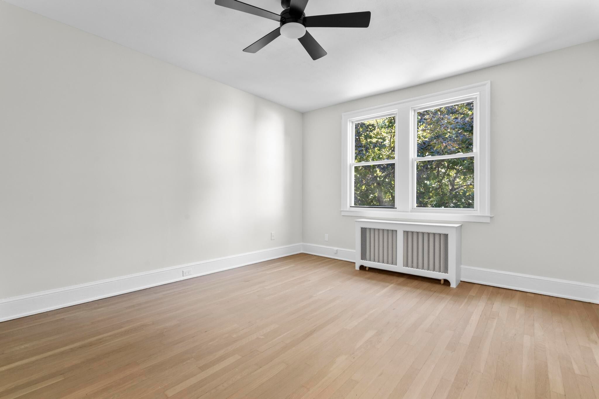 Building Photo - 1070 Whitney Ave