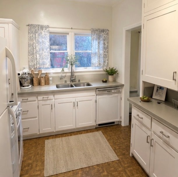 Updated Kitchen with Dishwasher - 1119 Hacienda Pl