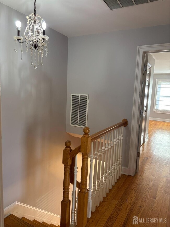 Building Photo - 112 N Broadway