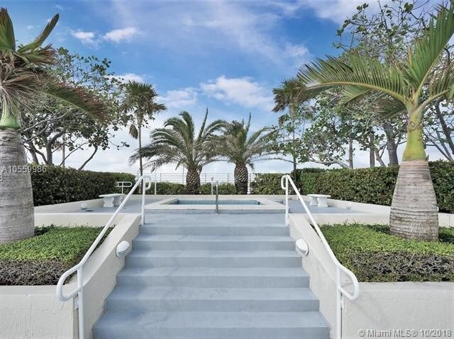 Building Photo - 7330 Ocean Terrace