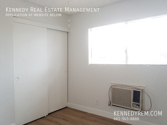 Building Photo - 4849 W Ave L