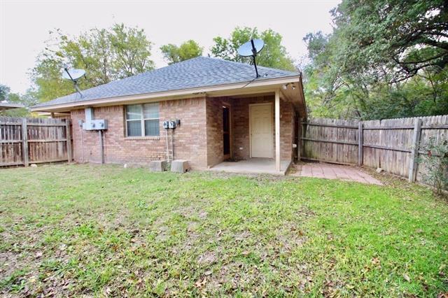 Building Photo - 956 E 3rd St