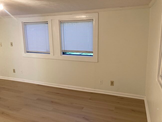 Building Photo - 340 Osceola Ave