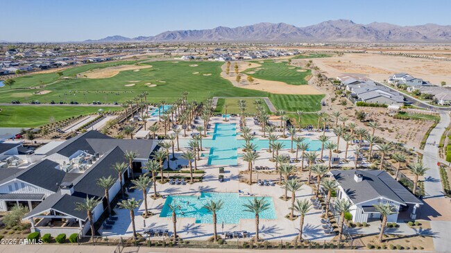 Building Photo - 11353 N Luckenbach St