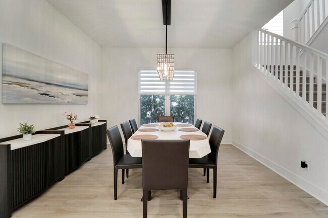 Building Photo - 5029 Grandiflora Rd