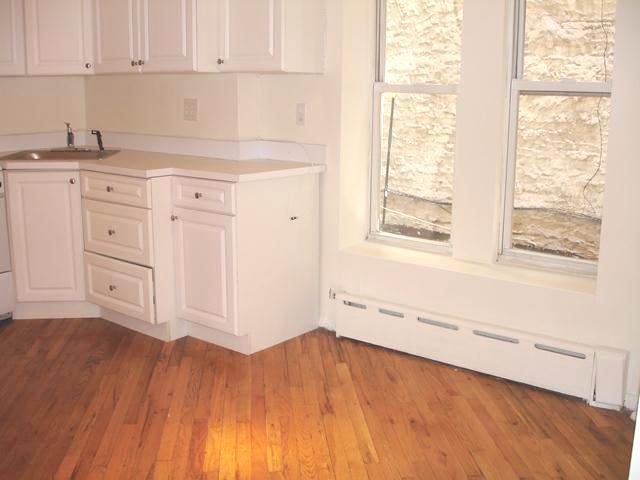 Interior Photo - 234-236 Thompson Street
