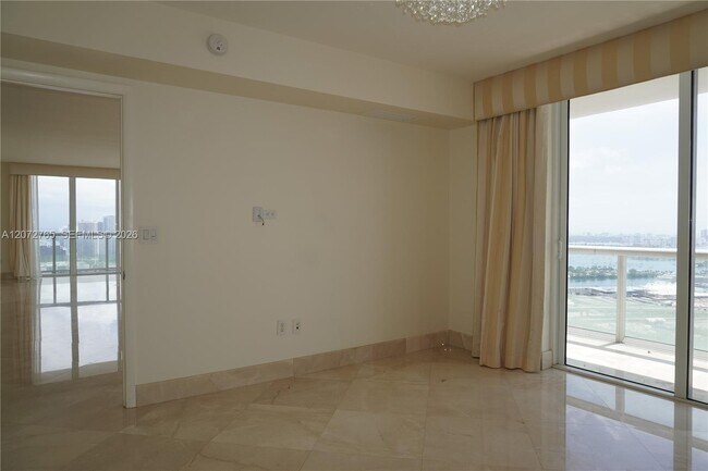 Building Photo - 50 Biscayne Blvd