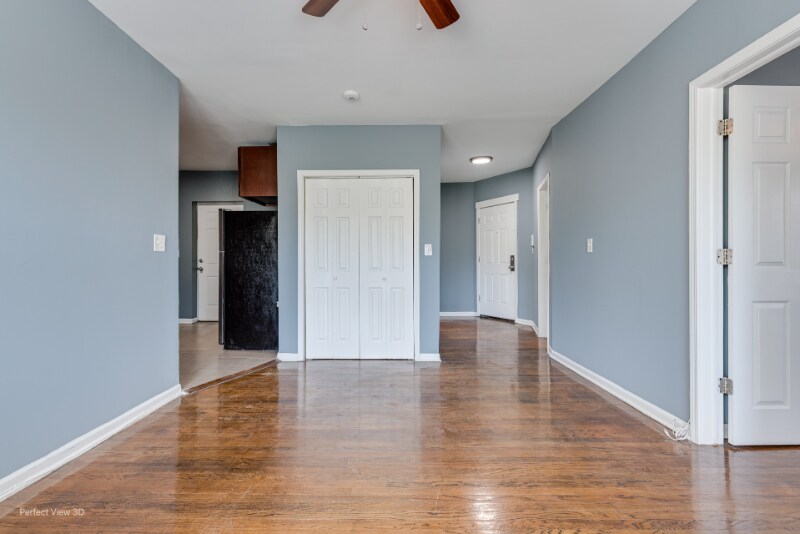 Building Photo - 6656 S Woodlawn Ave