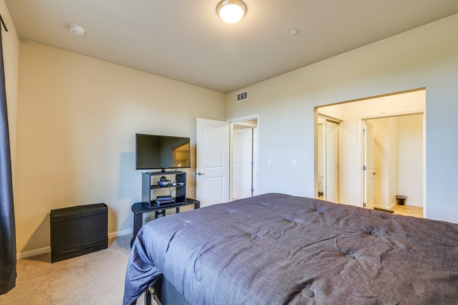 Building Photo - 140 Ivy Ave