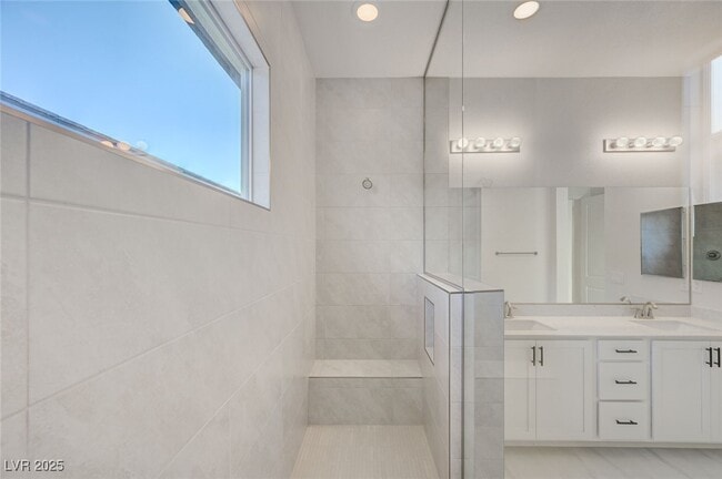 Building Photo - 555 Jerry Bird Ct