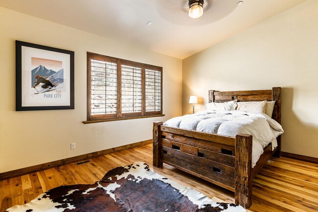 Building Photo - Furnished Townhome in Jeremy Ranch