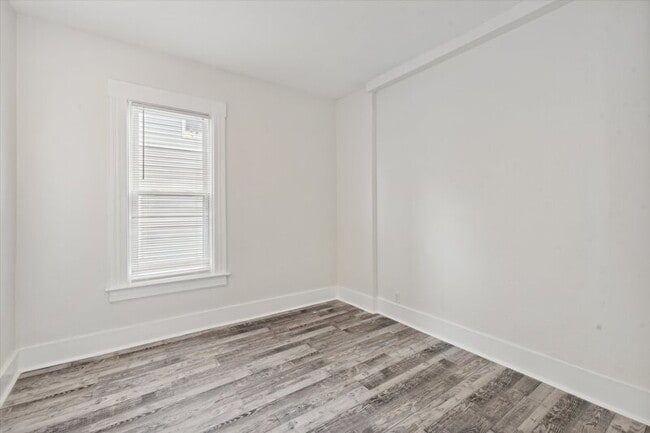 Building Photo - 4039 Vermaas Ave