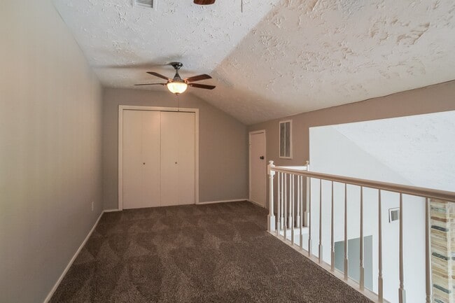 Building Photo - 22219 Diane Dr