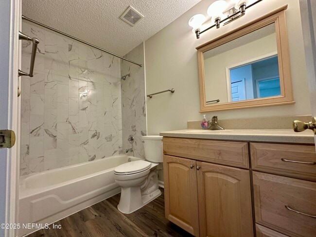 Building Photo - 412 La Reserve Cir