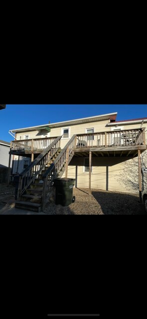 Building Photo - 1021 West Dr