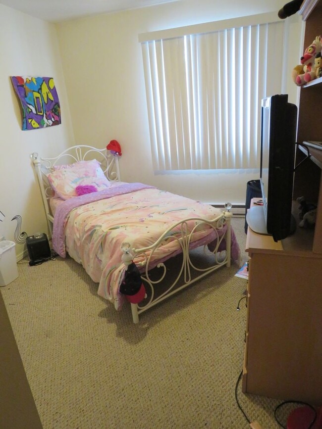 Building Photo - 1712 Chumas Dr