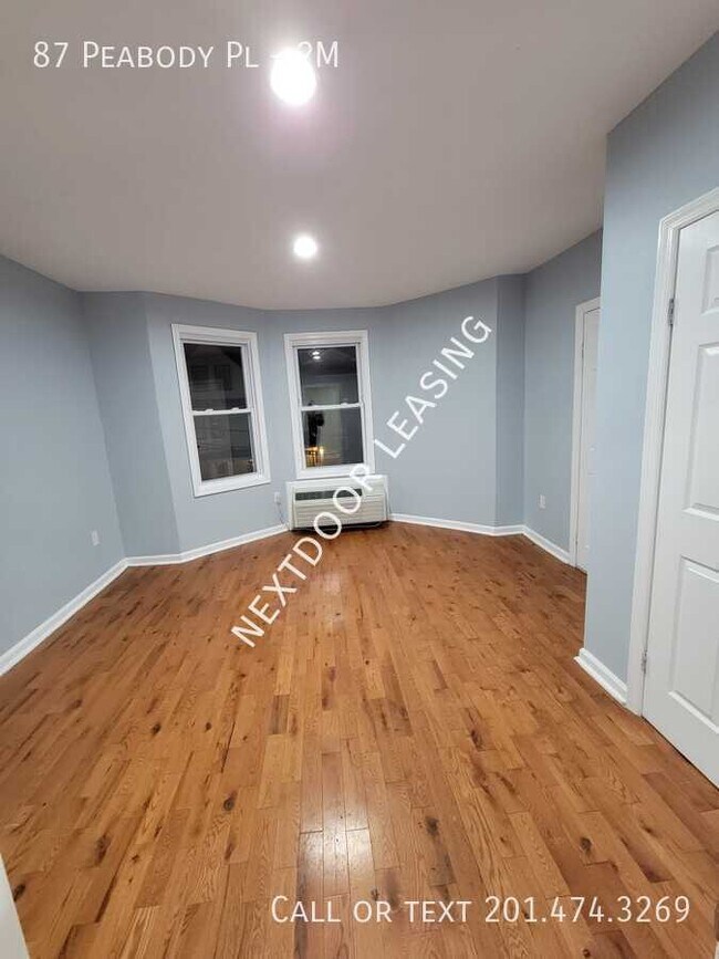 Building Photo - 87 Peabody Pl