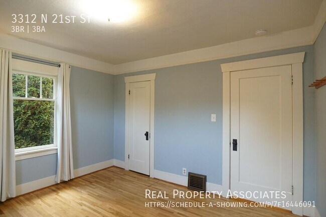 Building Photo - 3312 N 21st St