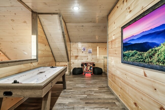 Building Photo - 2127 Eagle Feather Dr