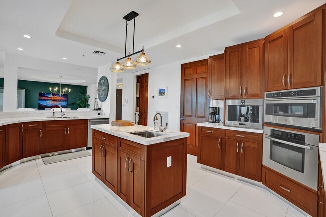 Building Photo - 516 Hendricks Isle