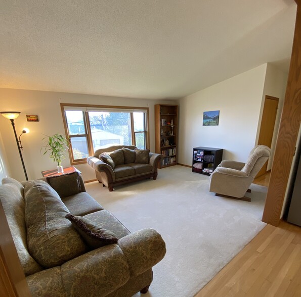 Living room - 1101 Sugar Loaf Rd