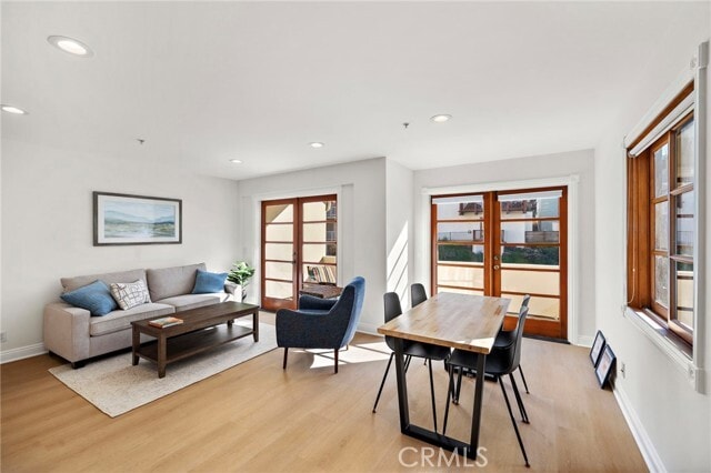 Building Photo - 416 Avenida Santa Barbara