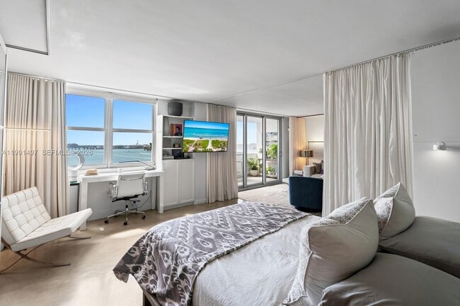 Building Photo - 5 Island Ave