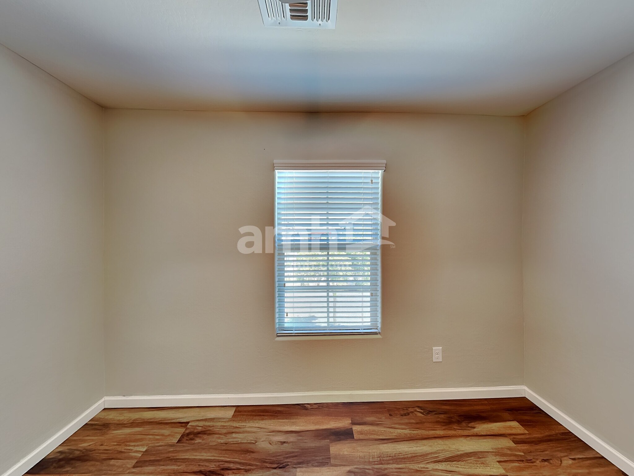 Building Photo - 20697 W Stone Hill Rd